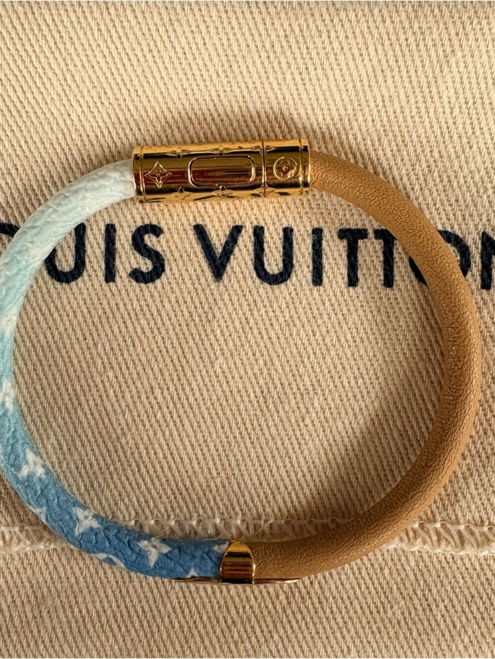 Louis Vuitton Monogram Daily Confidential Bracelet Blue & Tan with Gold Hardware - Picture 6 of 12